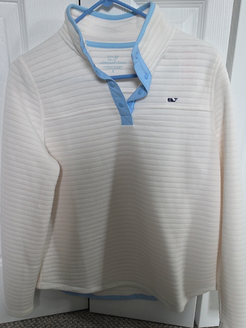 Vineyard Vines Small Women Pullover with Light Blue Trim